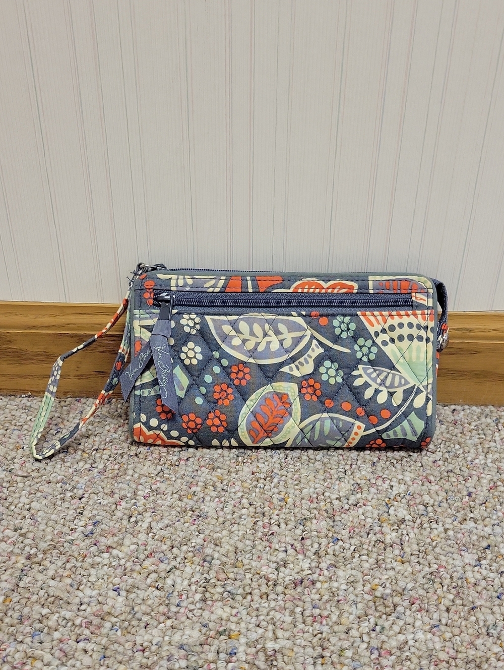 Vera Bradley Gray Nomadic Floral Quilted Wristlet Wallet Cottagecore